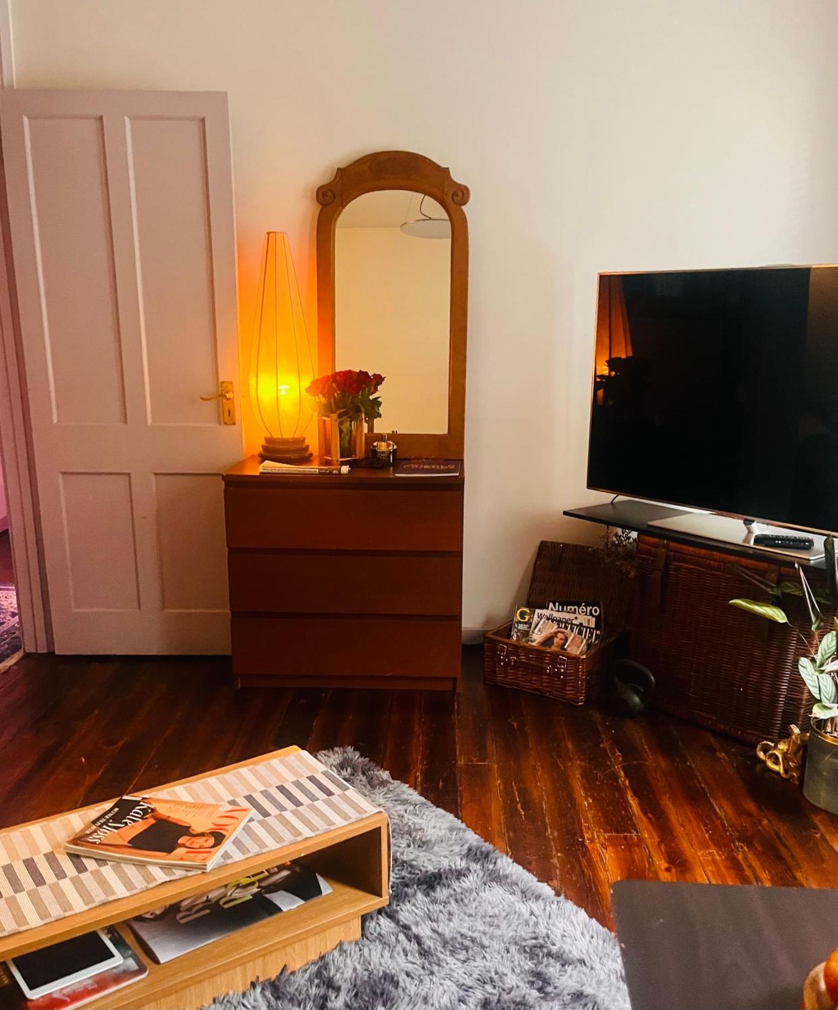 Heartwarming And Vibrant Private In Unit * Londra